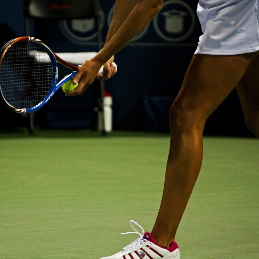 Tenisté nesmí nadávat, když hrají Wimbledone.